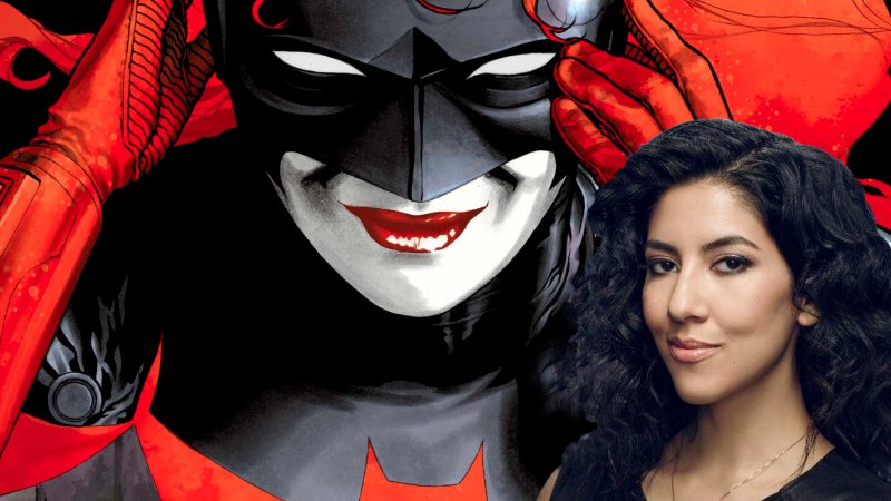 STEPHANIE BEATRIZ DE BROOKLYN 99 QUER SER A PROXIMA BATWOMAN