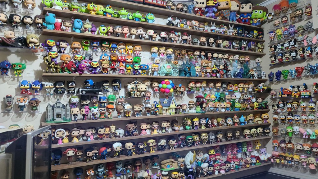 FAMLIA COLLECTIONS – Conhea a Jane e seus mais de 900 Funkos POP!