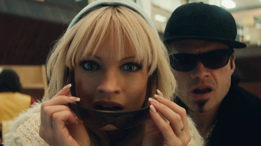 Pam & Tommy: 3 cenas bizarras da nova srie da Disney+