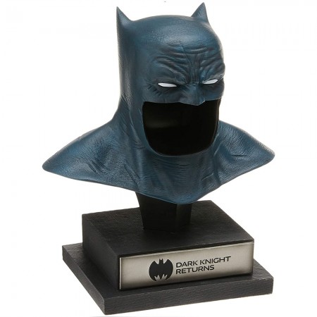 Estátua Dc Collectibles Batman Dark Knight Returns - Batman Cowl