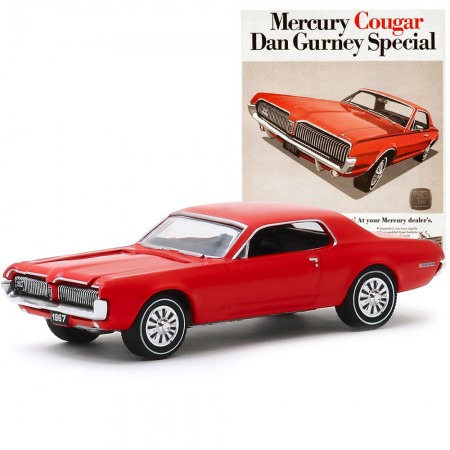 Carro Greenlight Vintage Ad Cars - Mercury Cougar 1967 - Escala 1/64 (39030-b)