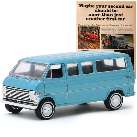 Carro Greenlight Vintage Ad Cars - Ford Club Wagon 1968 - Escala 1/64 (39030-c)