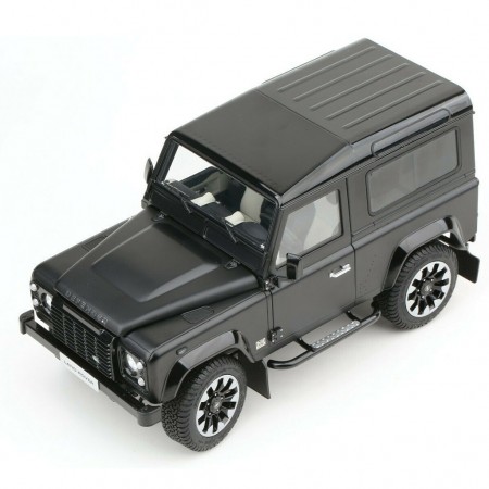 Carro Lcd Models - Land Rover Defender 90 Works V8 70th Edition 2018 Preto - Escala 1:64 (64016bl)