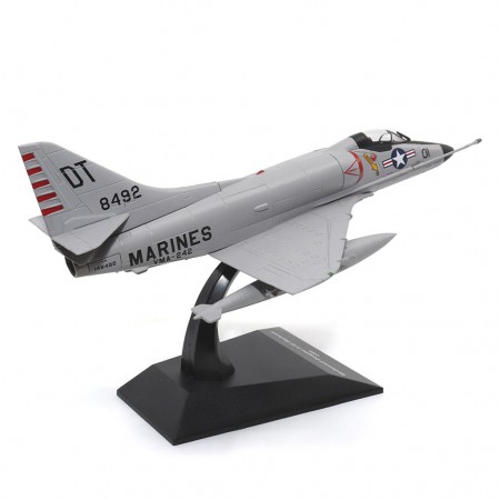 Avio Motor City Classics - Us Marine Corps Mcdonnel Douglas A-4c Skyhawk - Escala 1/72 (27291-56)