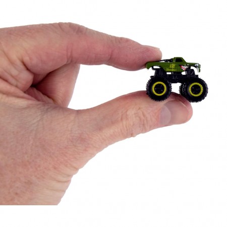 World Smallest Hot Wheels Monster Trucks - V8 Bomber (1447)