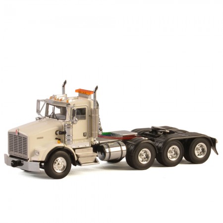 Caminho Wsi - Kenworth T800 8x4 White Usa Basic Line 33-2016 - Escala 1/50
