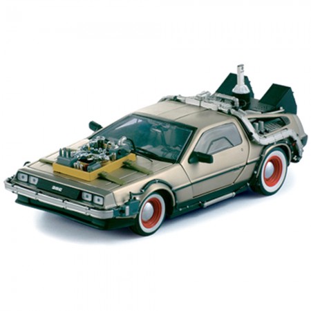 Carro Sun Star de Lorean Back/future Iii Inox Escala 1/18 - Dourado