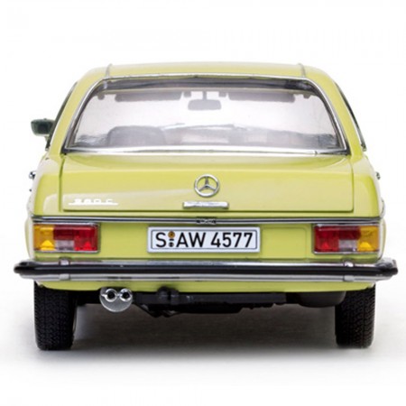 Carro Sun Star M.benz Strick 8 Coupe-ahorngelb Escala 1/18 - Amarelo