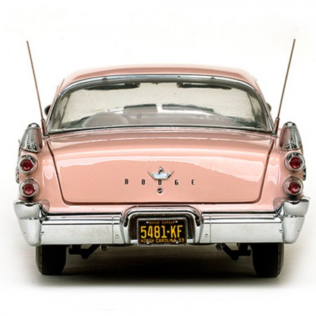 Carro Sun Star Dodge C.royal Lancer 1959 Escala 1/18 - Rose