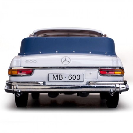 Carro Sun Star M.benz 600 Landaulet 1966 Escala 1/18 - Branco