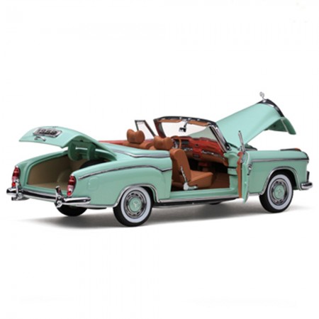 Carro Sun Star M.benz 220 Se Conv.light 1958 Escala 1/18 - Verde