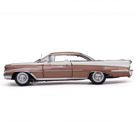 Carro Sun Star Oldsmobile 98 H.top 1959 Escala 1/18 - Marrom