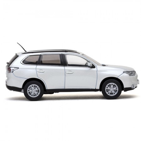 Carro Vitesse Mitsubishi Outlander-pearl W13 Escala 1/43 - Branco
