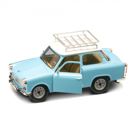 Carro Lucky Trabant 601 With Rack Escala 1/24 - Azul Claro