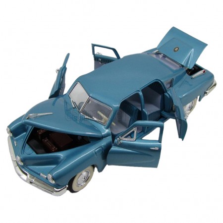 Carro Lucky Tucker Torpedo 1948 Escala 1/18 - Azul Metlico