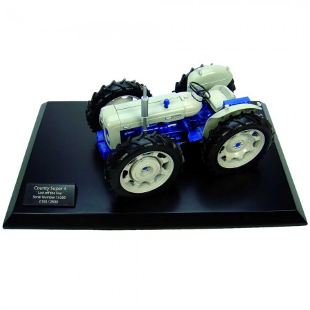 Trator Universal Hobbies Ford Country Super 4 Uh2781 Escala 1/16 - Azul