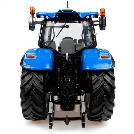 Trator Universal Hobbies New Holland T7.225 Escala 1/32 - Azul