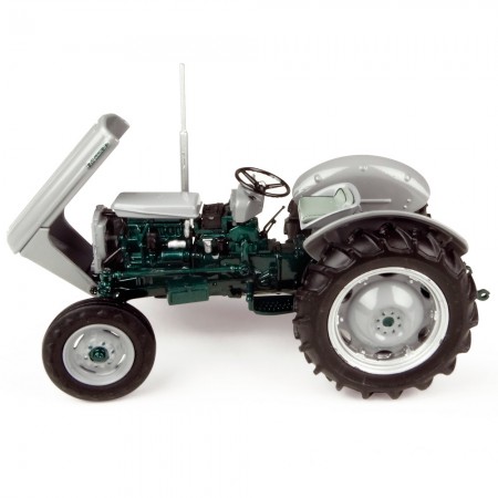Trator Universal Hobbies Ferguson To 35 Launch Edition Escala 1/32 - Prata