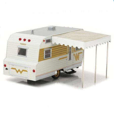 Trailer Greenlight Trailer Hitch & Tow Winnebago 216 1964 Escala 1/24 - Creme