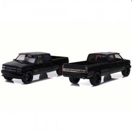 Carro Greenlight Chevrolet C-3500 Cc Silverado 1997 Escala 1/18 -  Preto
