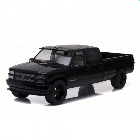 Carro Greenlight Chevrolet C-3500 Cc Silverado 1997 Escala 1/18 -  Preto