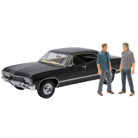 Carro Greenlight Chevrolet Impala Supernatural 1967 Escala 1/18 - Preto (com Action Figure)