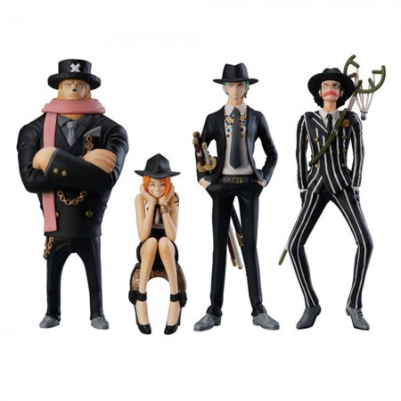 Estatua Bandai One Piece Suit Dress 82906