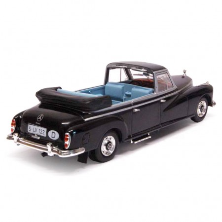 Carro Ixo Mercedes 300 Laudalet - Adenauer - 1963 - Escala 1/43