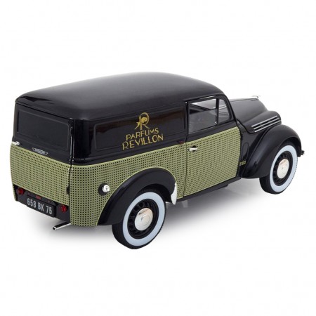 Carro Norev Renaul 300kg Parfums Revellon