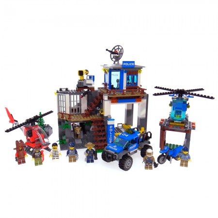 Lego City - Mountain Police Headquarters