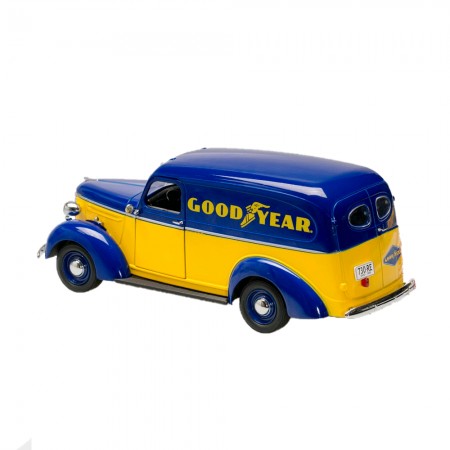 Carro Greenlight Chevrolet Panel Truck Running On Empty Tires - 1939 - Escala 1/24