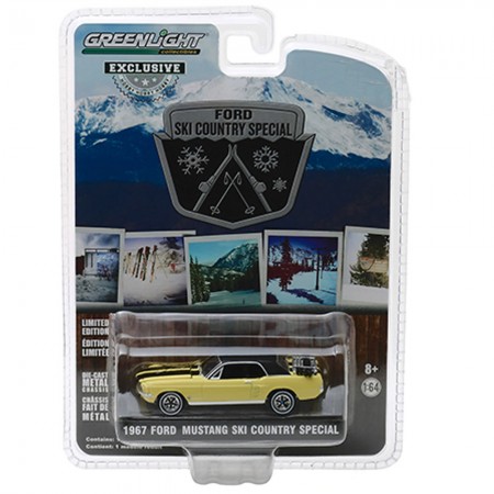 Carro Greenlight - Ford Mustang Coupe Ski Country 1967 - Escala 1/64