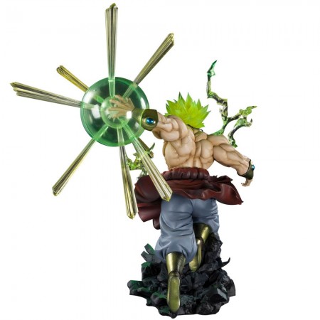 Esttua Bandai Figuarts  Dragon Ball Z - Super Saiyan Broly