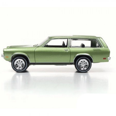 Carro Johnny Lightning Classic Gold - Chevy Vega Wagon Jlcg002b - Ano 1972 - Escala 1/64