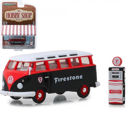 Carro Greenlight The Hobby Shop - Volkswagen Samba Bus With Vintage Gas Pump 97060-a - Ano 1964 - Escala 1/64