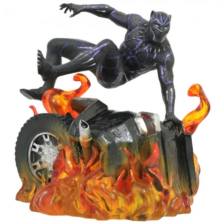 Esttua Diamond Select Marvel Gallery - Black Panther Flaming Car Pvc Diorama 83086