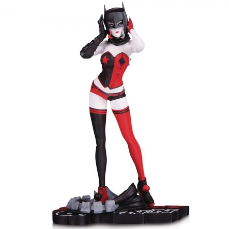 Esttua Dc Collectibles Harley Quinn Red, White And Black - By John Timms 60737