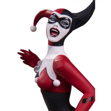 Esttua Dc Collectibles Harley Quinn Red, White And Black - By Jae Lee 35010