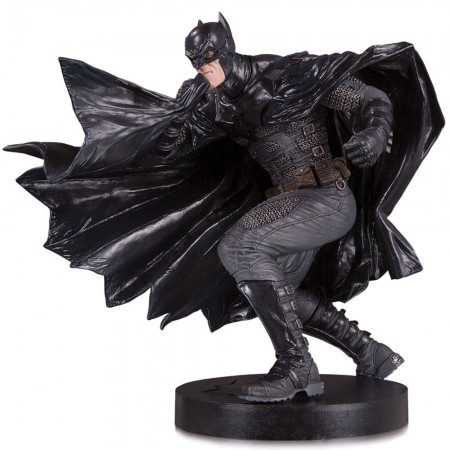 Esttua Dc Collectibles Designer Series - Black Label Batman By Lee Bermejo 62199