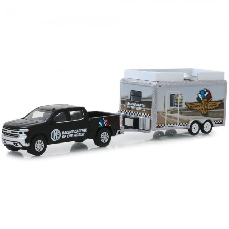 Carro Greenlight Hitch & Tow - Chevrolet Silverado And Concession Trailer - Escala 1/64 (30034)