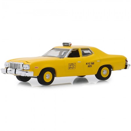 Carro Greenlight Hobby Exclusive - Ford Torino 1975 New York City Taxi - Escala 1/64 (30058)