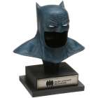 ESTÁTUA DC COLLECTIBLES BATMAN DARK KNIGHT RETURNS - BATMAN COWL