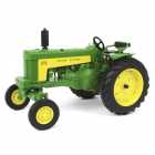 Trator Ertl John Deere 630: Prestige Collection - Escala 1/16 (45859)