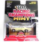 CARRO RACING CHAMPIONS - PONTIAC GTO RC001B - ANO 1965 - ESCALA 1/64