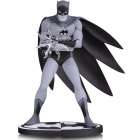 Esttua Dc Collectibles Batman Black And White - Batman By Jiro Kuwata 35531