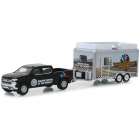 CARRO GREENLIGHT HITCH & TOW - CHEVROLET SILVERADO AND CONCESSION TRAILER - ESCALA 1/64 (30034)